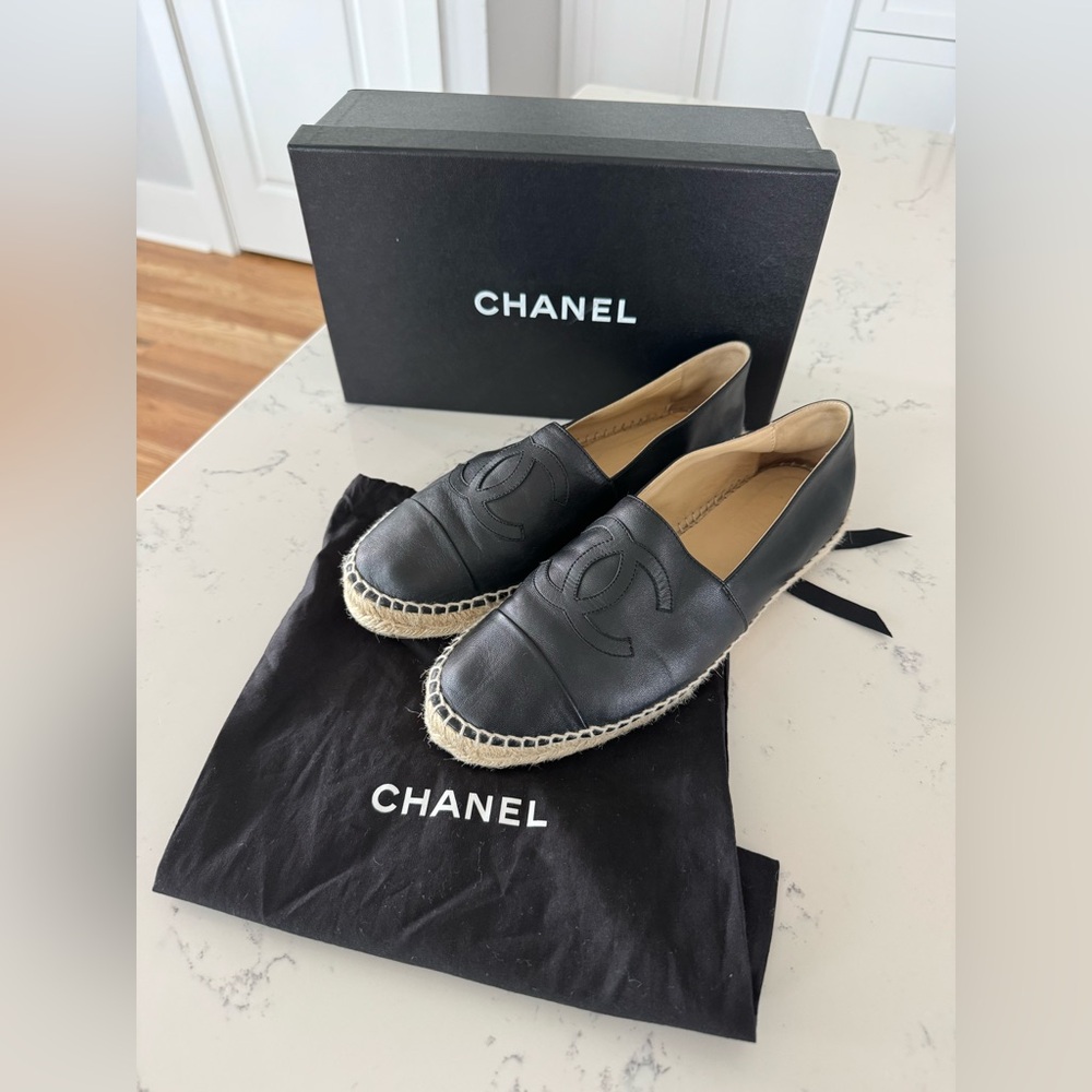 Chanel CC Lambskin Espadrilles Black Leather Size 41 | Box & Dust Bags - Picture 2 of 16